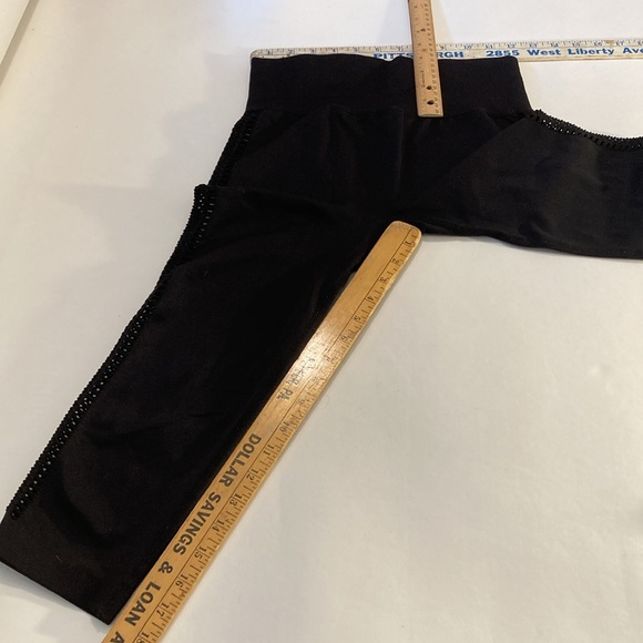 Yoga set- forever 21 -small - Picture 4 of 12